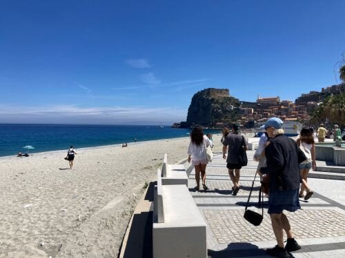 Spiaggia Di Scilla景点图片
