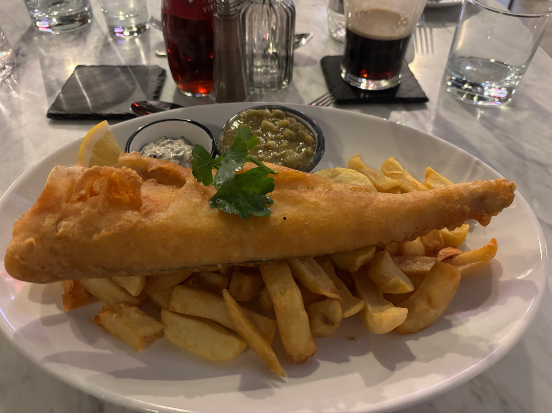 Gofish Seafood, Bar & Grill