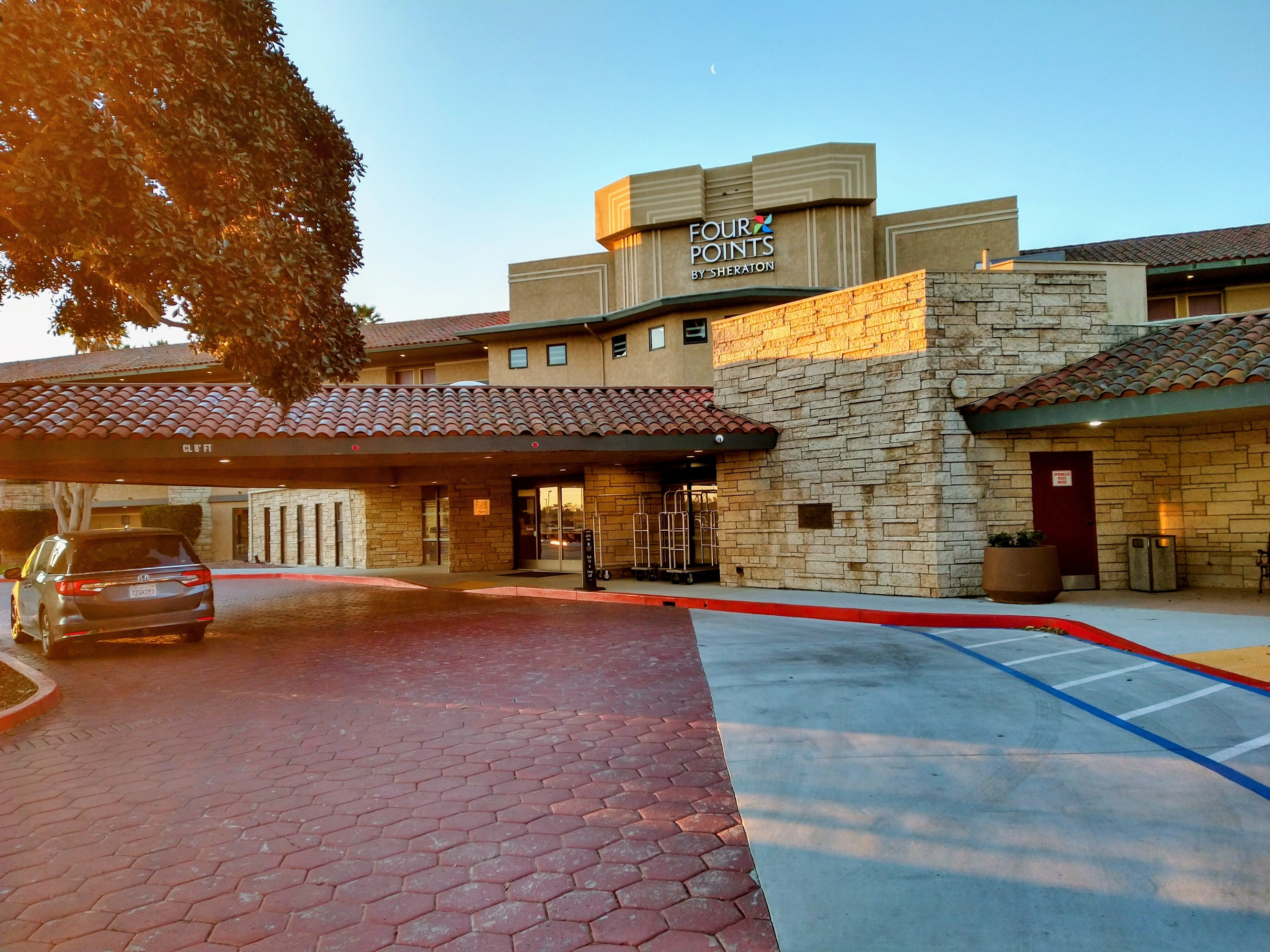 Four Points by Sheraton Ventura Harbor Resort-浴室