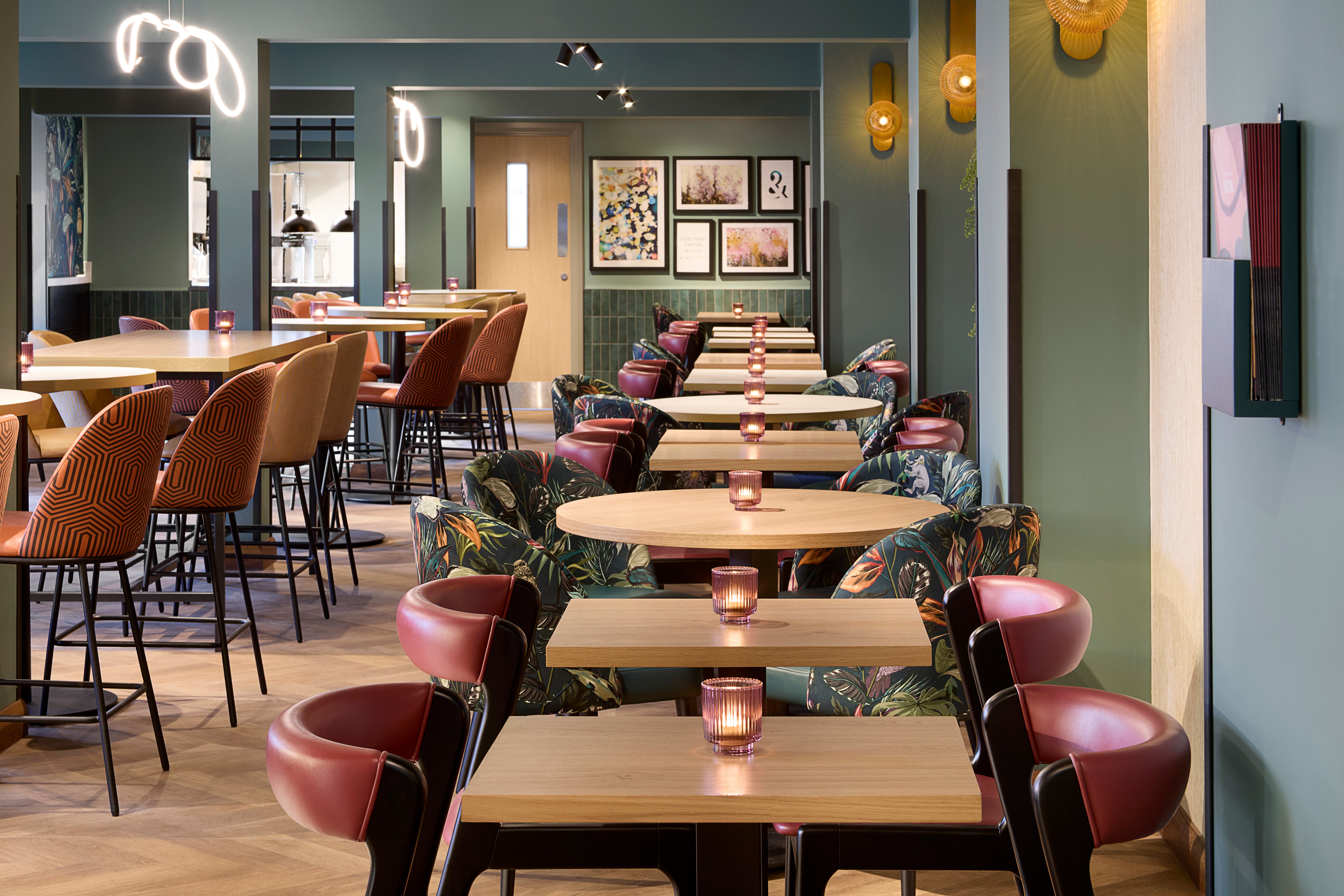 Premier Inn Bromsgrove Central Hotel-餐饮