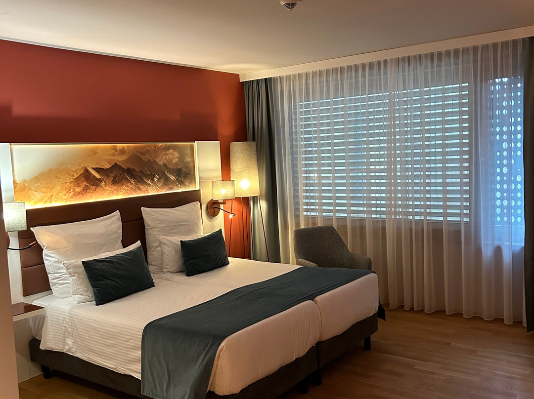 Leonardo Hotel Zurich Airport主图
