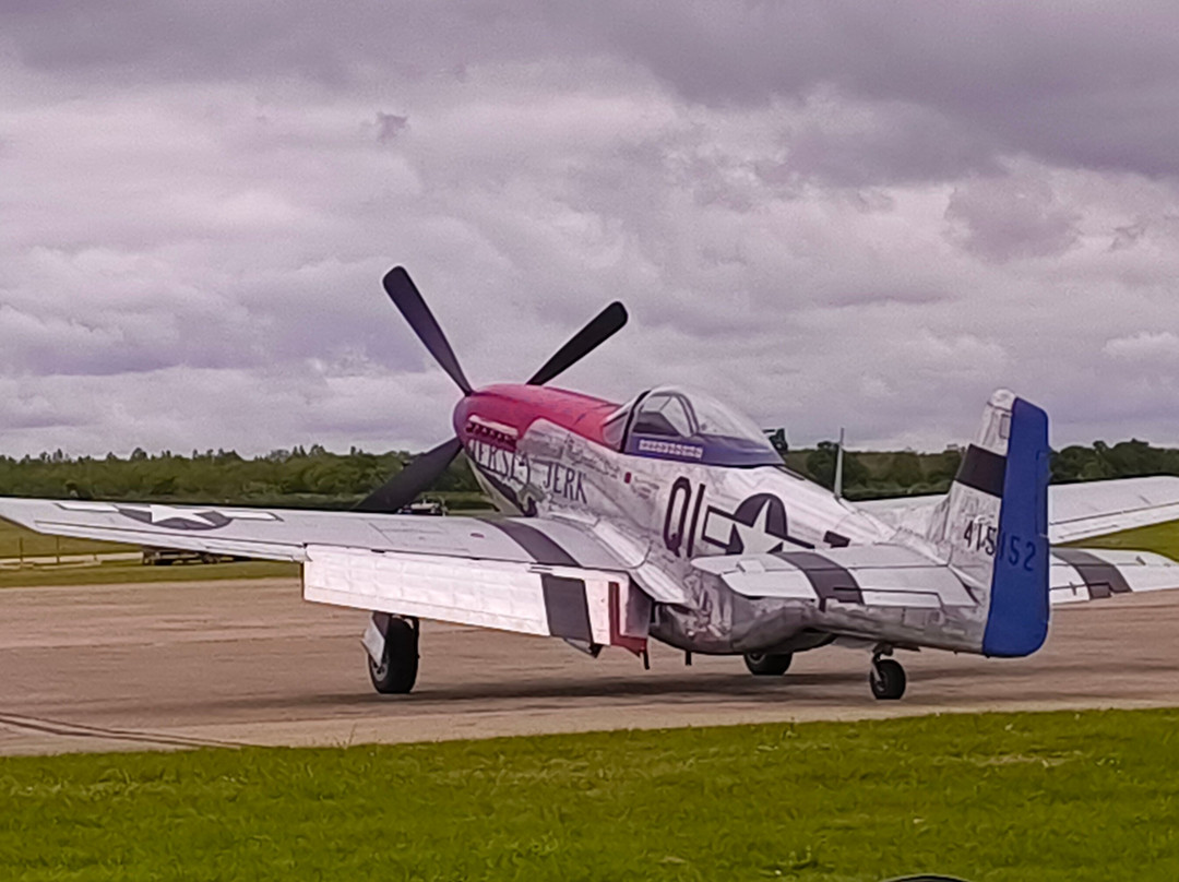 Ultimate Warbird Flights景点图片