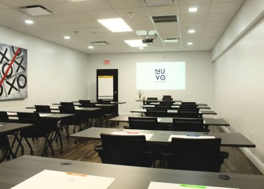 Nuvo Suites Hotel主图