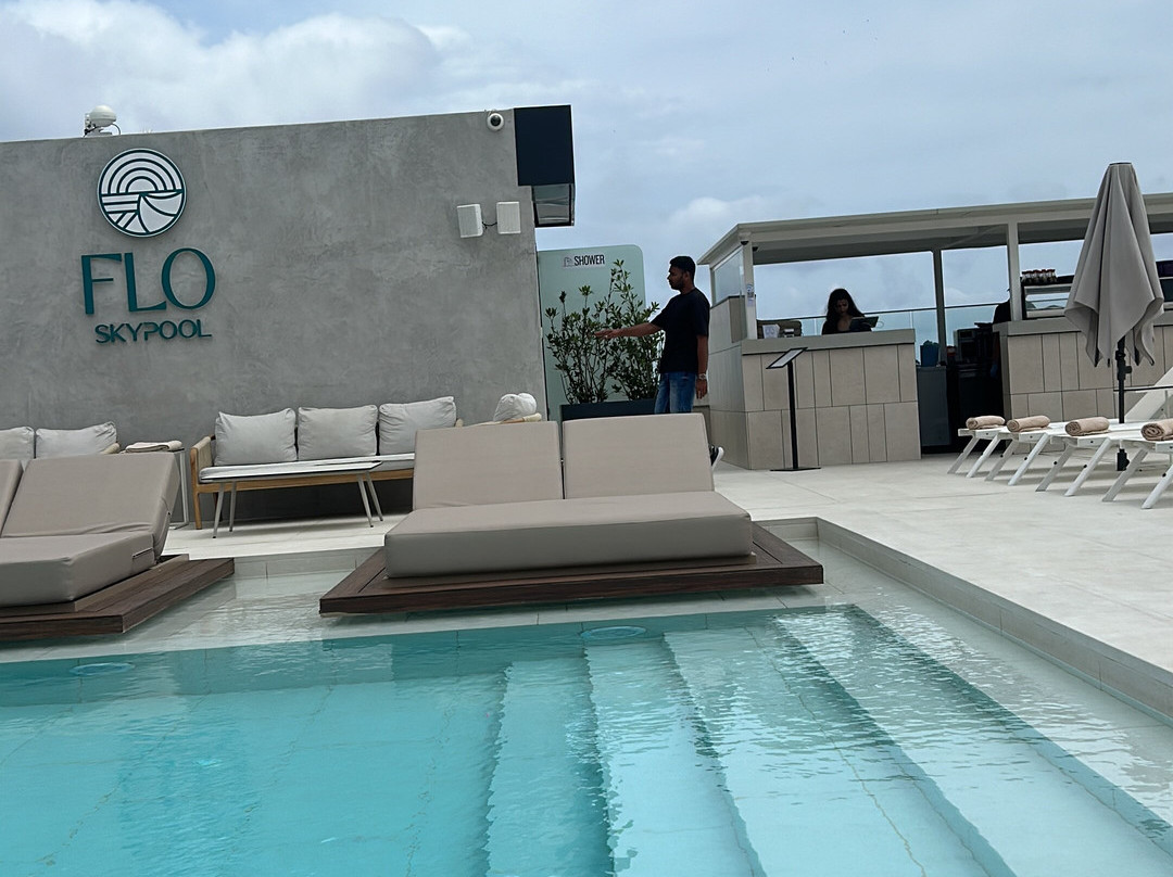 Flo Skypool-圣朱利安斯必去景点