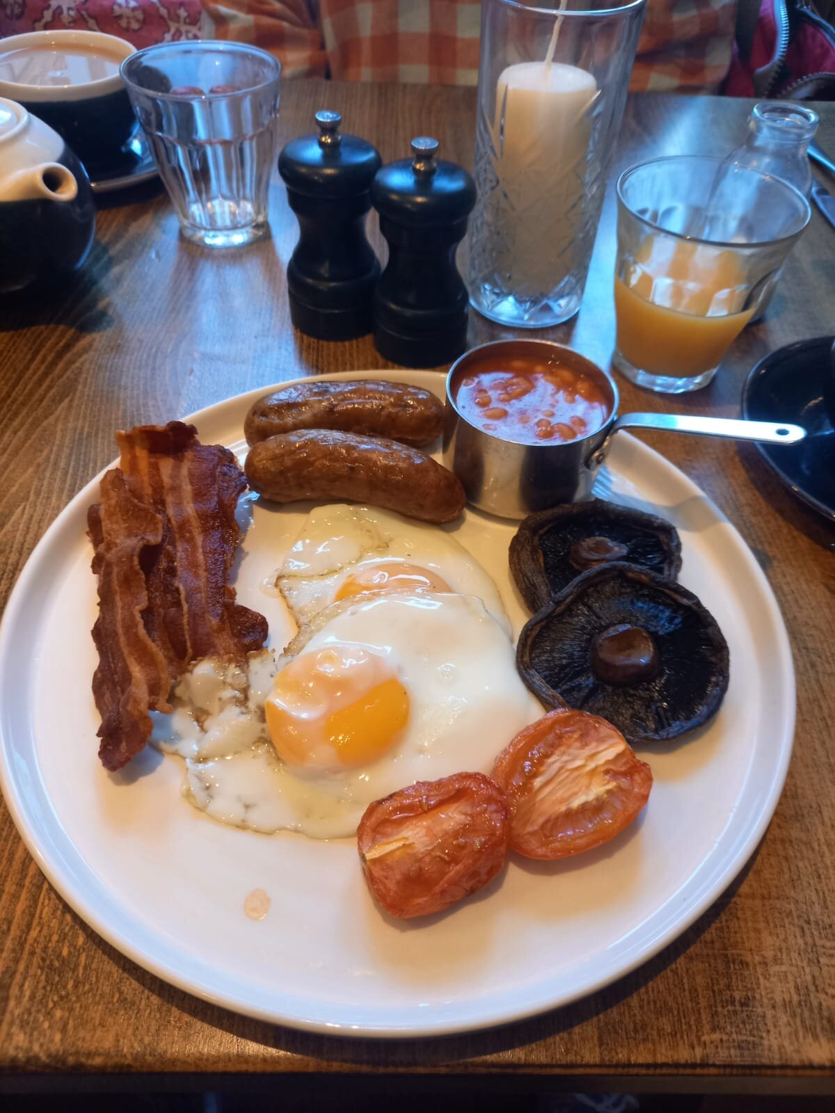 Bathurst Arms-官方
