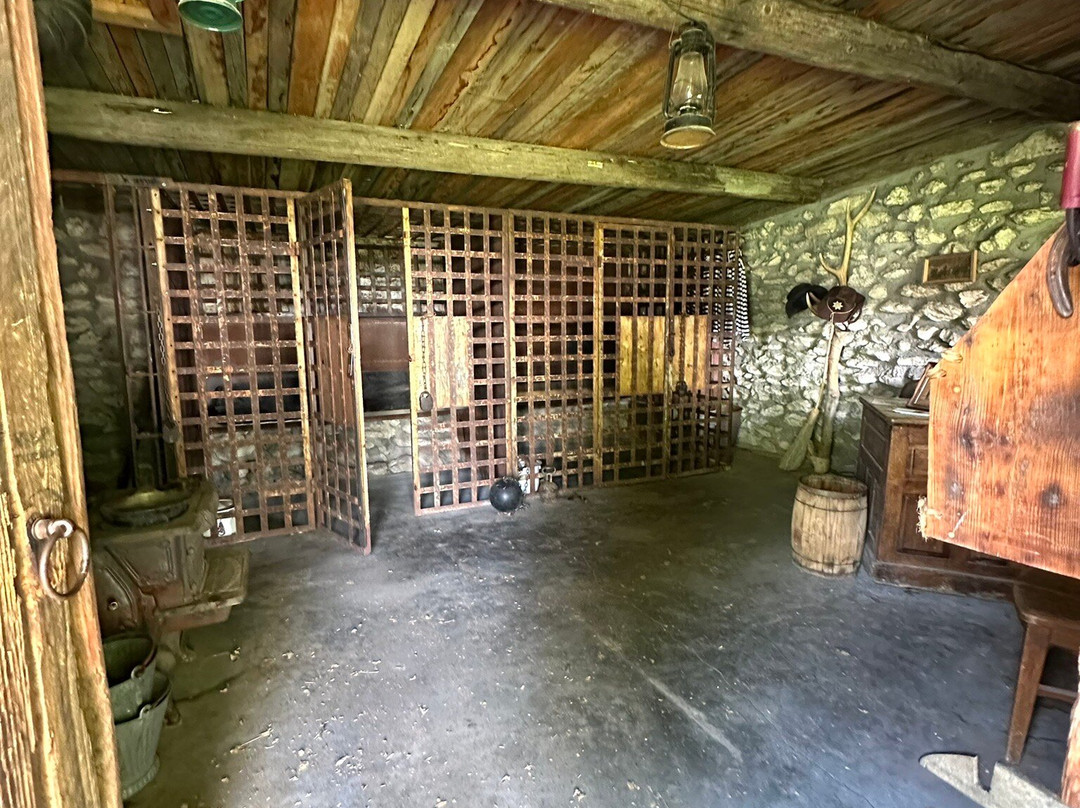 Dobby's Frontier Town-Alliance必去景点