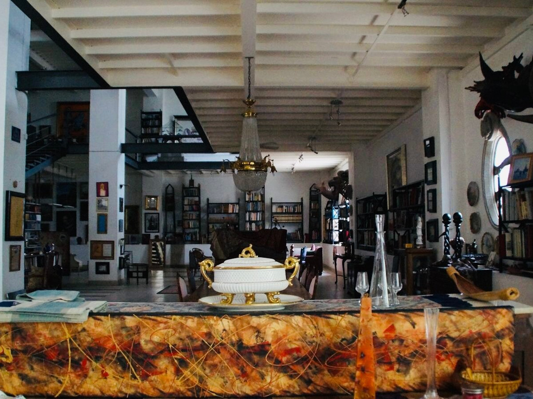 Zabika Art & Gallery-奎尔纳瓦卡必去景点