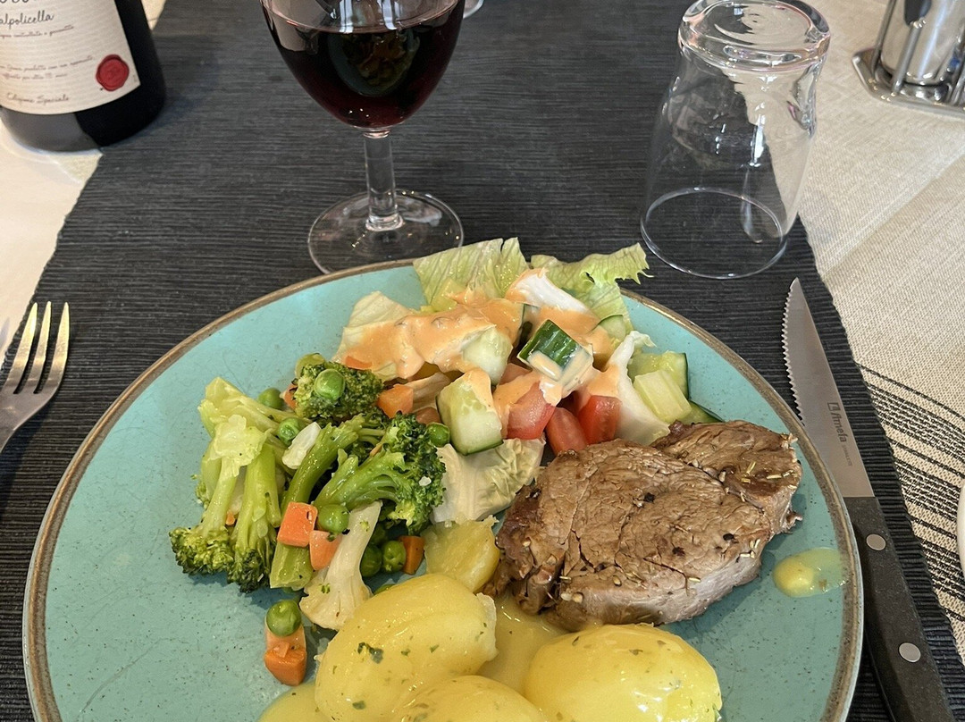 昂格马沙利克酒店主图