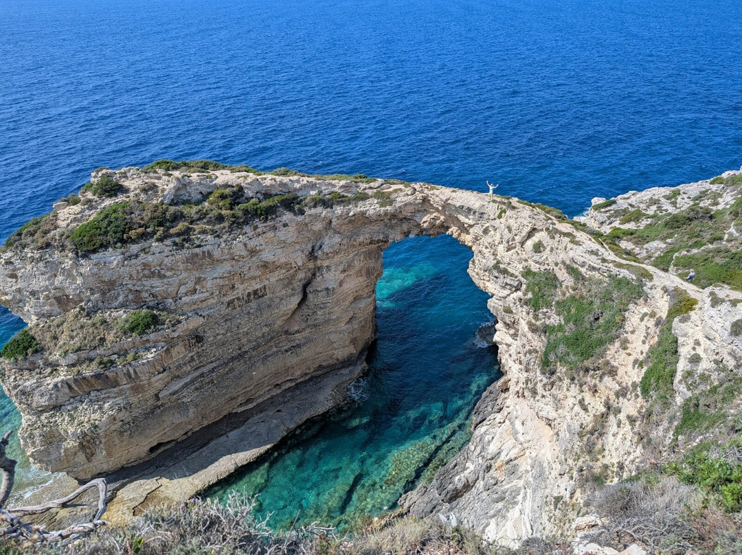 Tripitos Arch-Gaios必去景点