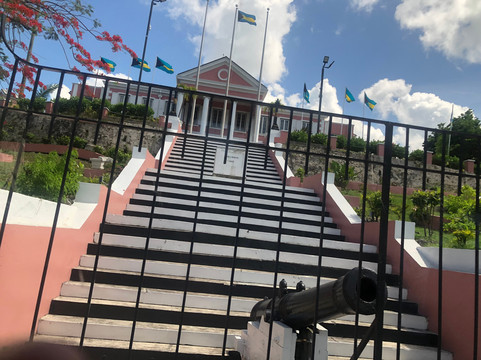 Island Food Tours-拿骚必去景点