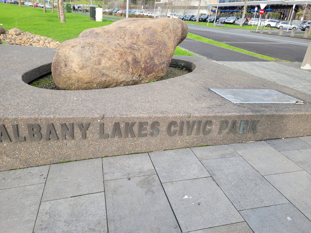 Albany Lakes Civic Park