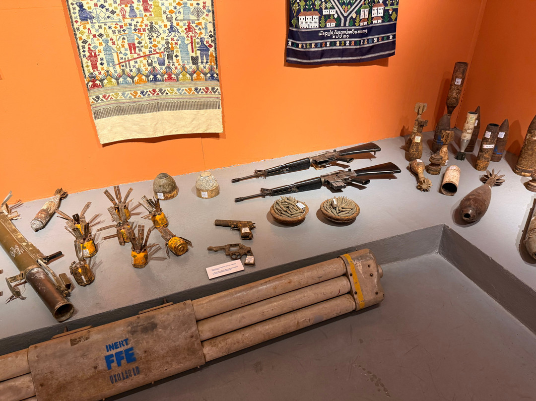 UXO老挝游客中心-琅勃拉邦必去景点