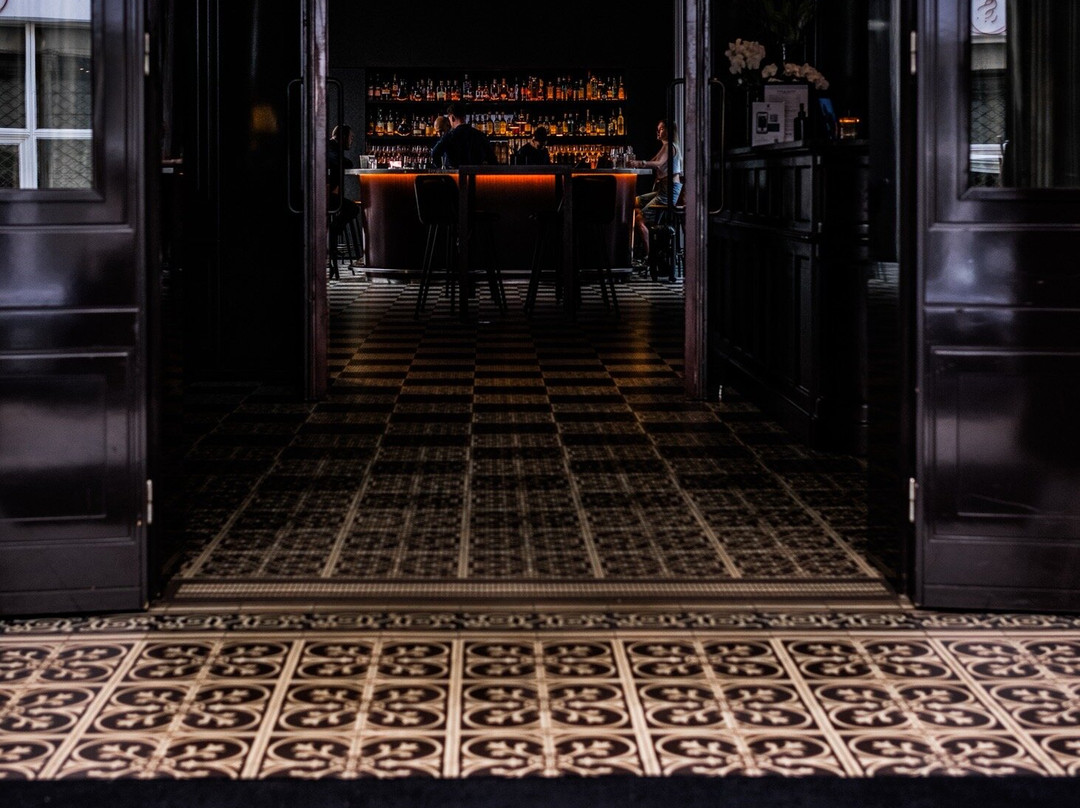 勒斯班斯巴黎酒店主图