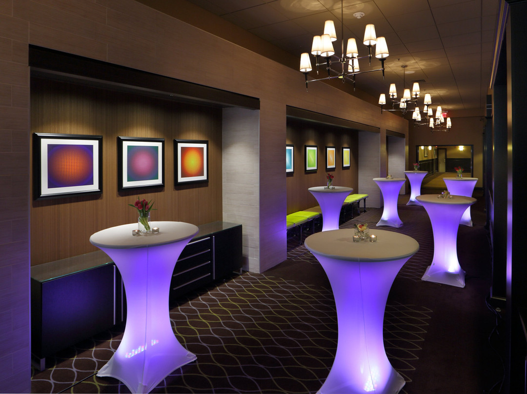 波士顿萨默维尔假日酒店主图