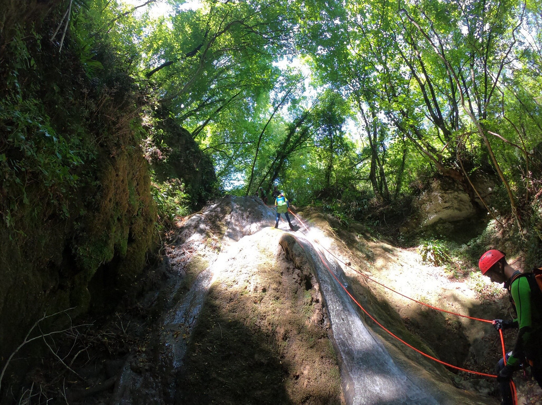 Centro Canyoning Crazy Water by Natura Avventura-Scheggino必去景点