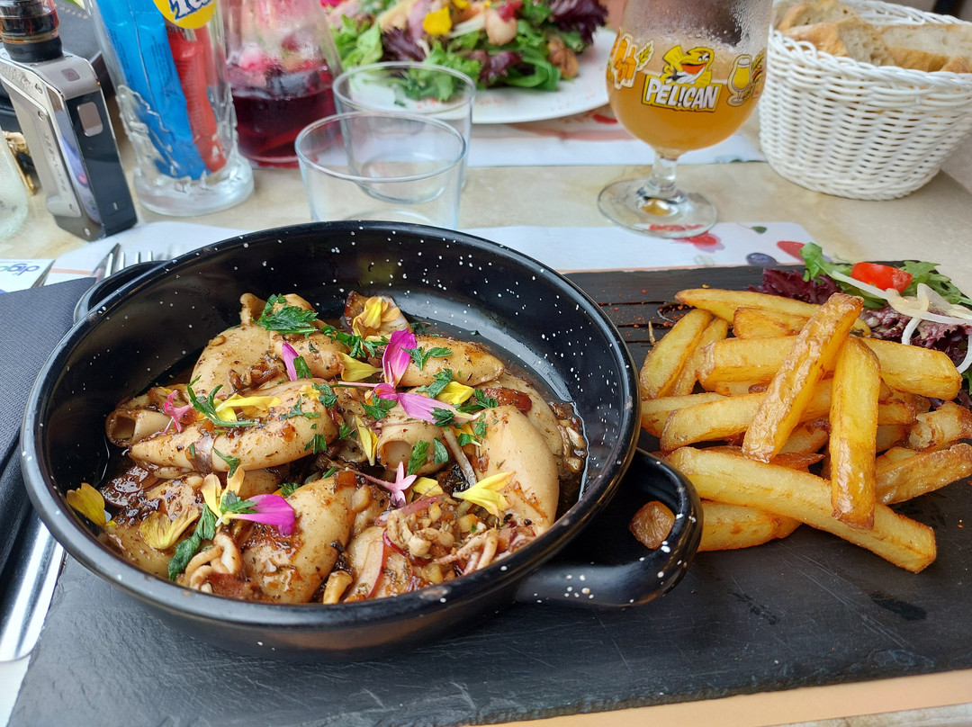 Brasserie Bar Du Marché Village De Léon