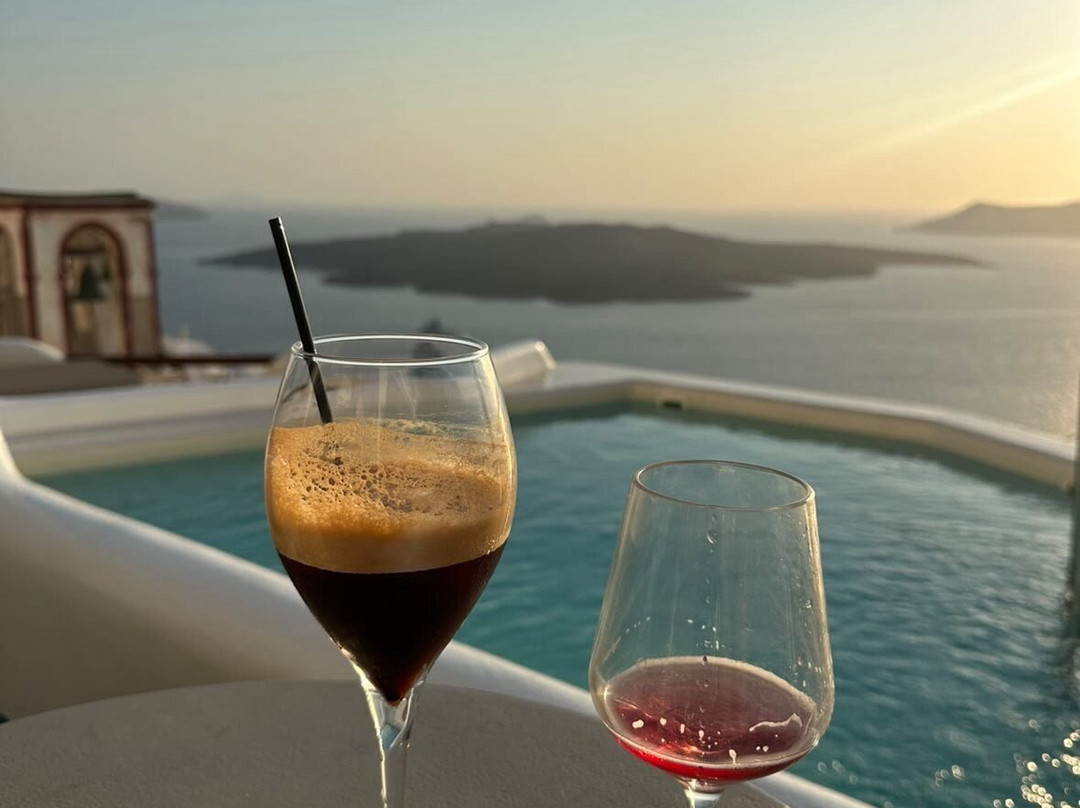 雷诺斯别墅酒店主图