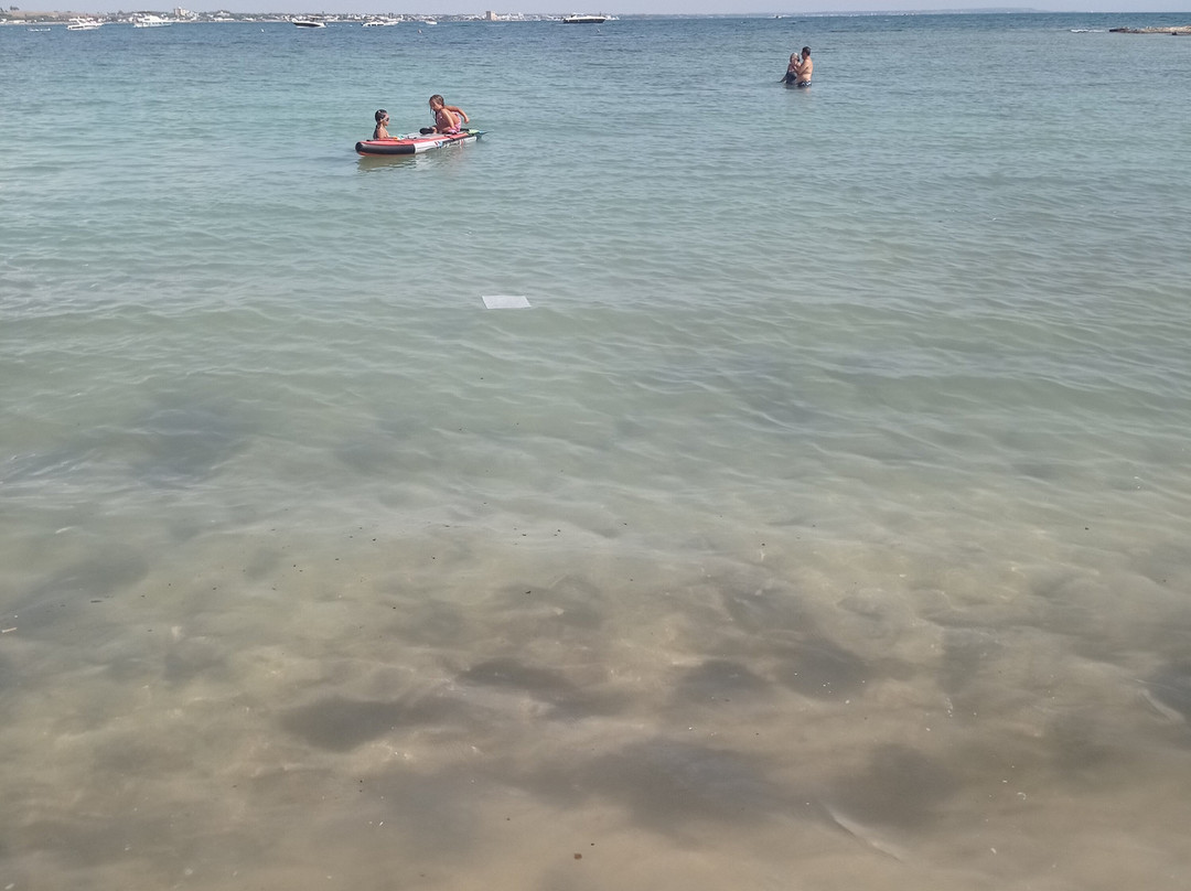 Spiaggia Di Torre Lapillo-切萨雷奥港必去景点