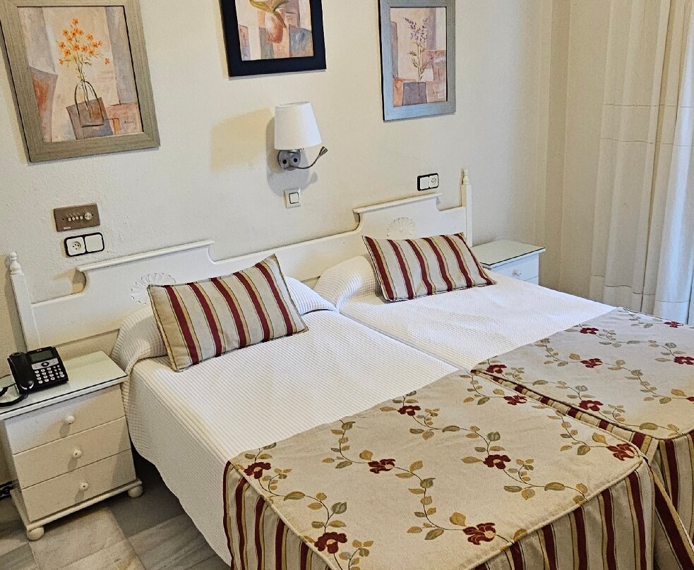 托雷德罗斯古兹玛尼斯酒店主图