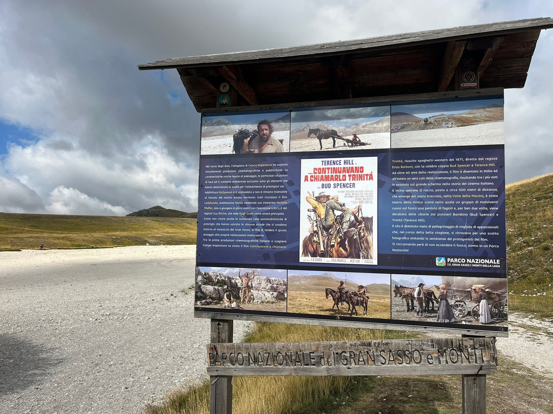 Location De Lo Chiamavano Trinità-Castel del Monte必去景点