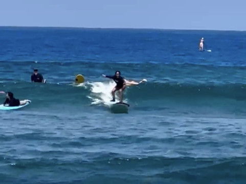 卡哈陆吾湾海上冲浪活动-凯鲁瓦-柯纳必去景点