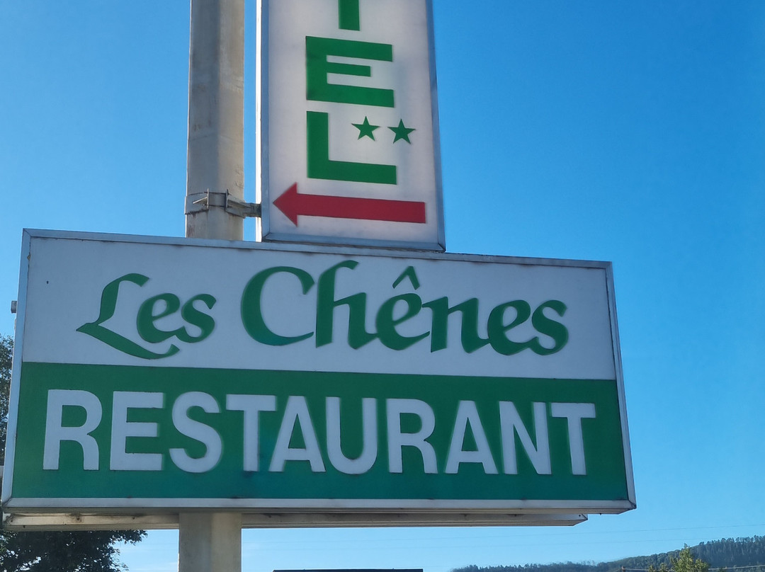 Les Chênes主图