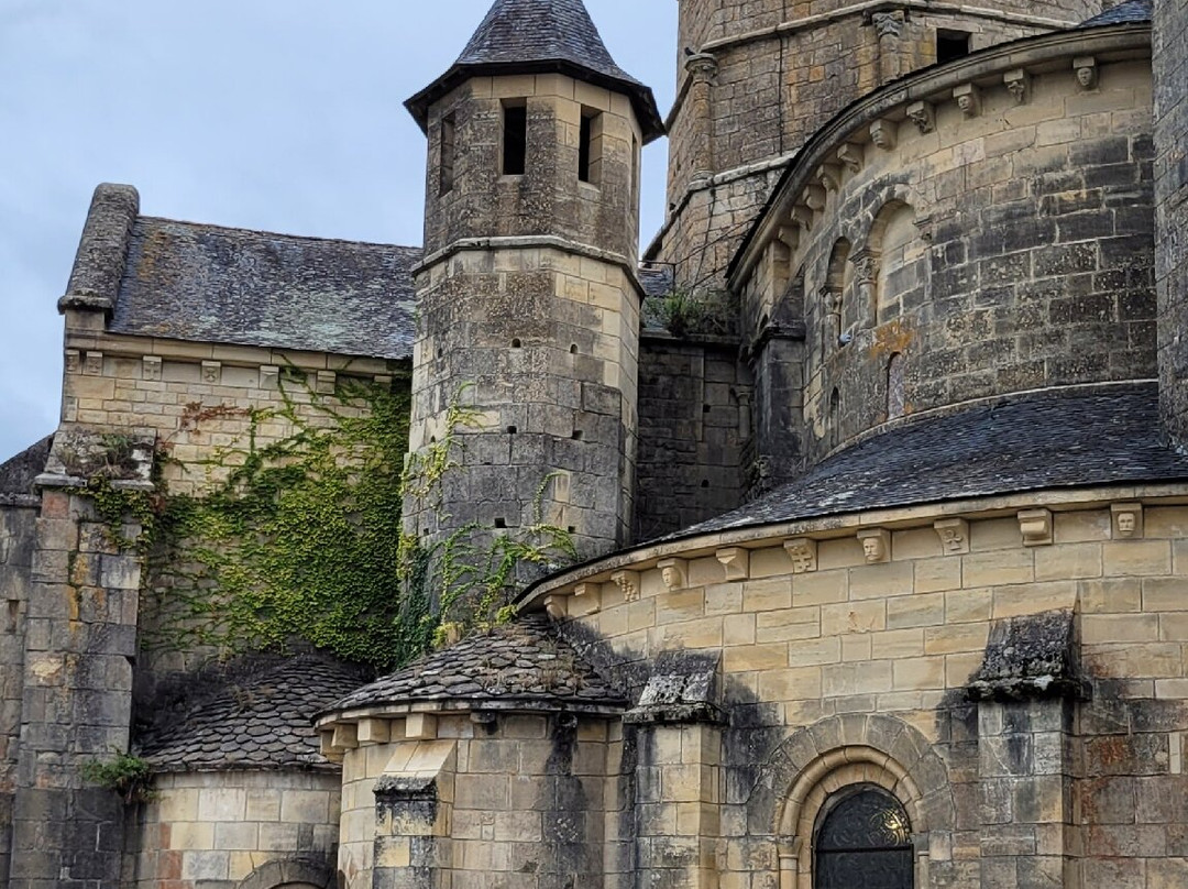 Église Saint-Robert-Saint-Robert必去景点
