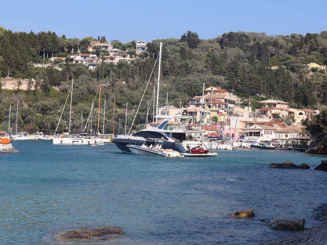 Harami Beach-Lakka必去景点