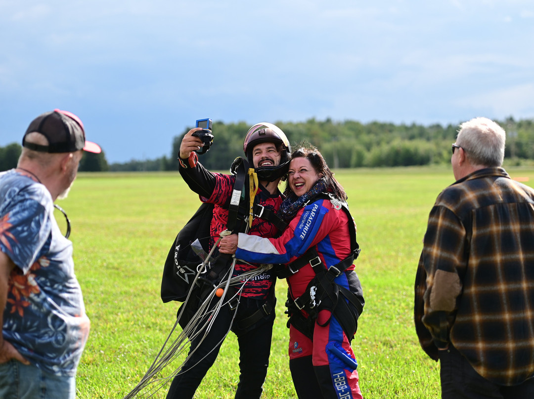 Parachute Victoriaville-Victoriaville必去景点