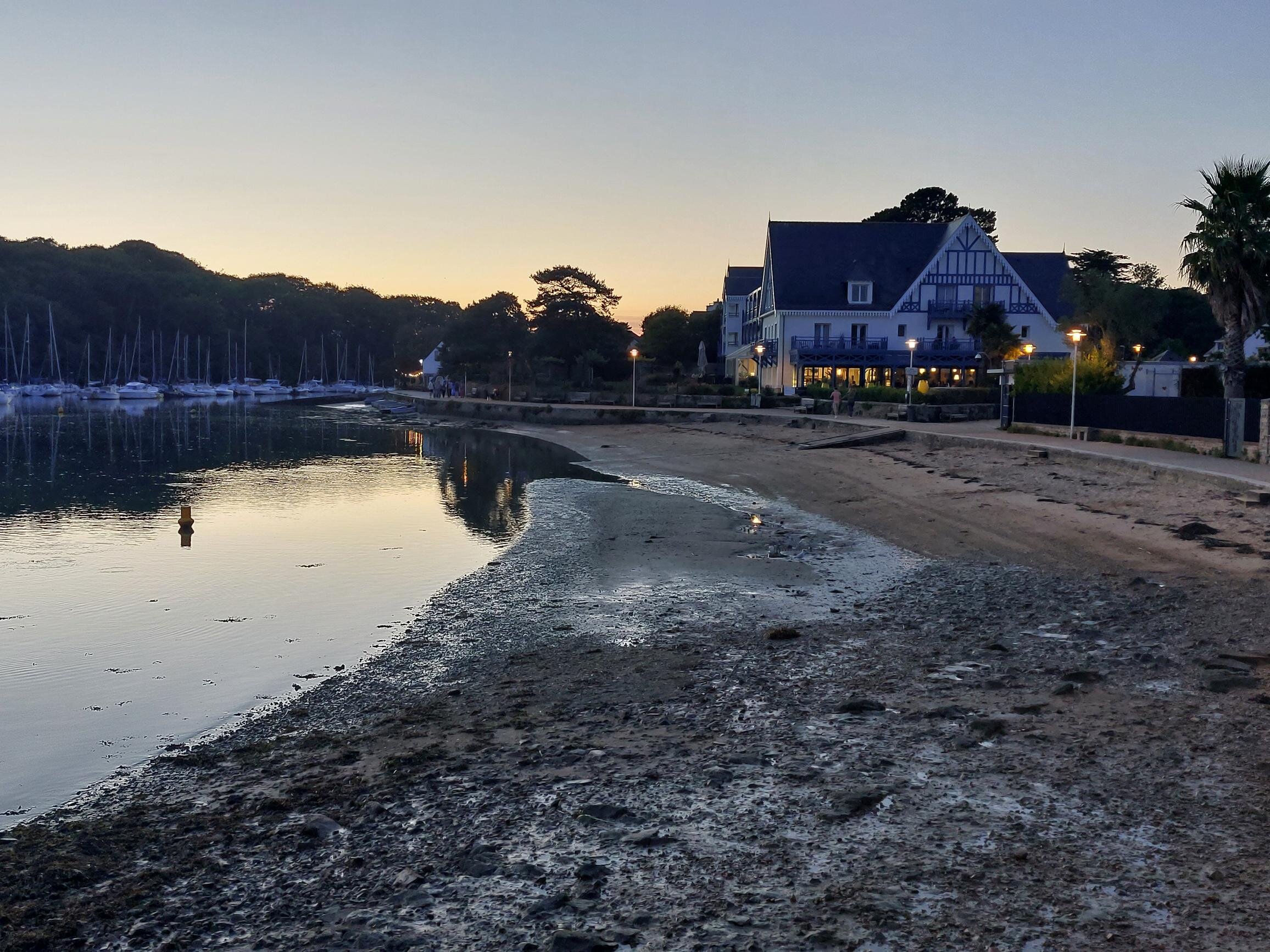 Best Western Plus Hôtel Le Roof-浴室