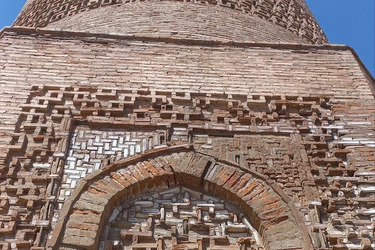 ALEX-比斯凯克必去景点