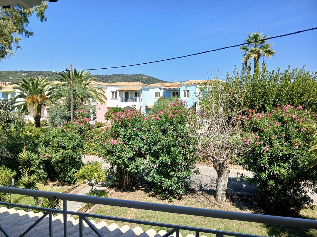 Tellis Holiday Rooms By Hotelius主图