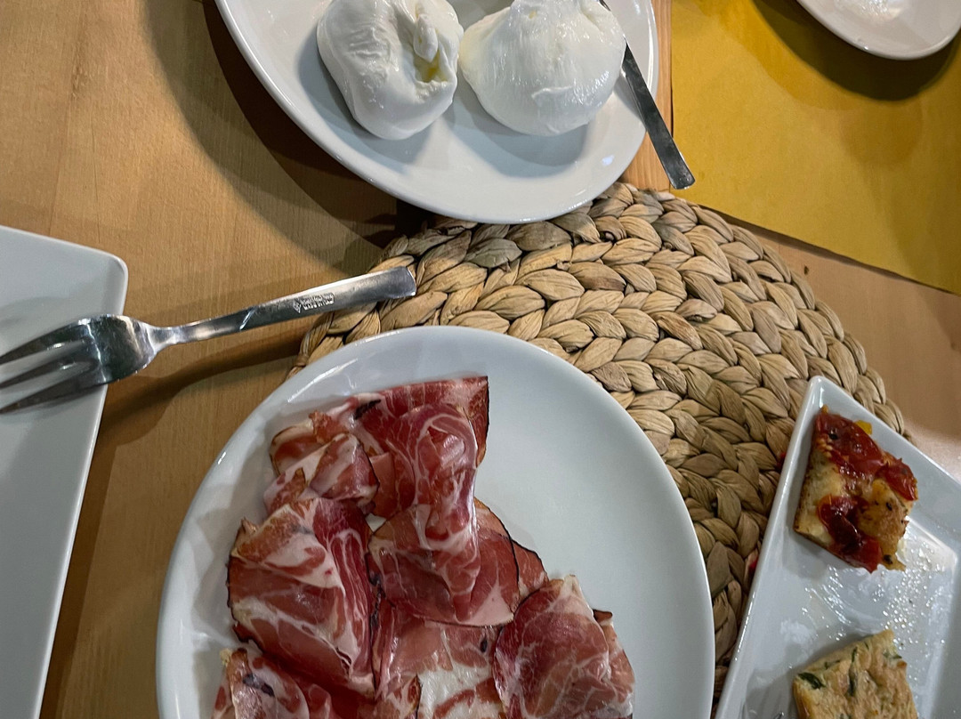 La Pruina-Torre Santa Susanna必去景点