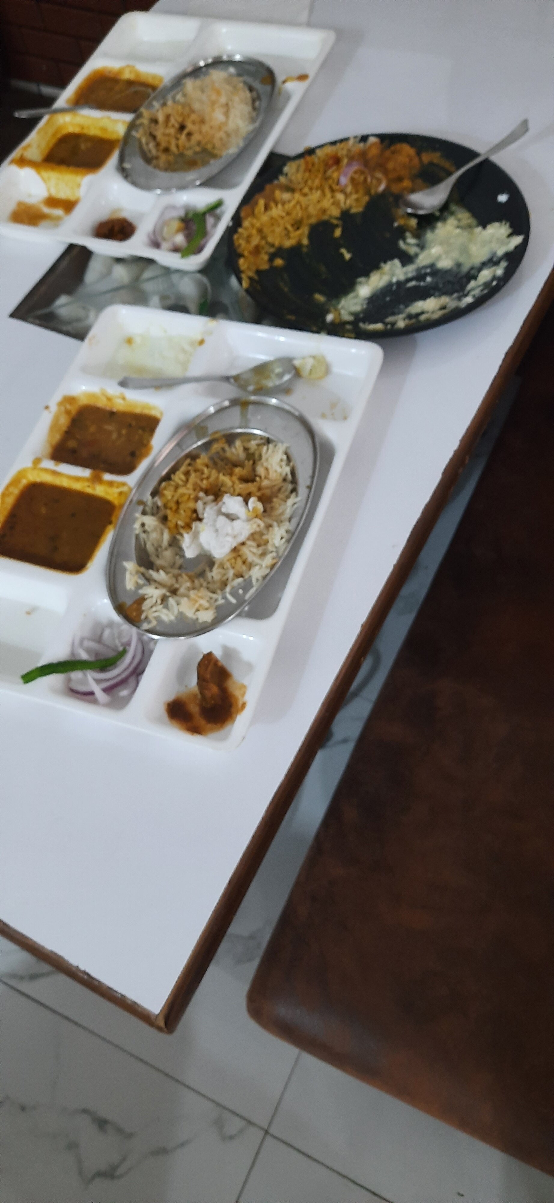 Hotel Vrindavan & Kanha Restaurant-官方