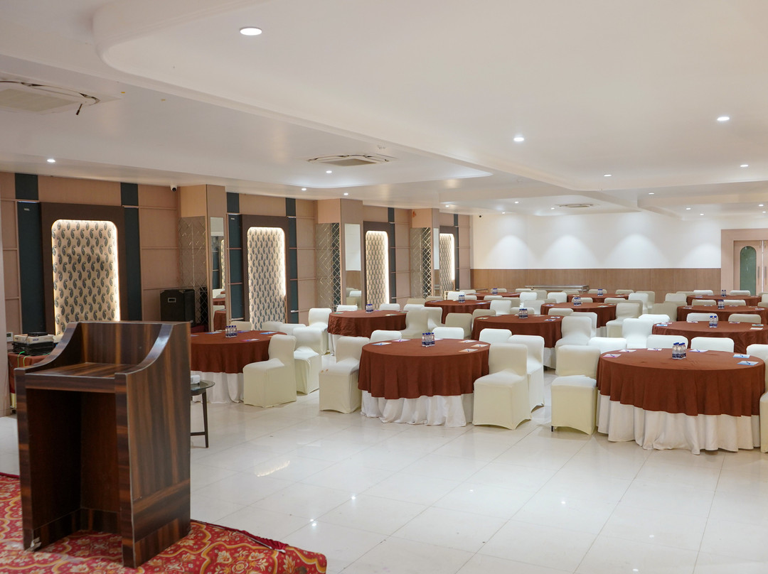 Grand Sarovar Portico主图