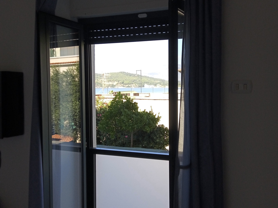 Baron Beach Hotel主图