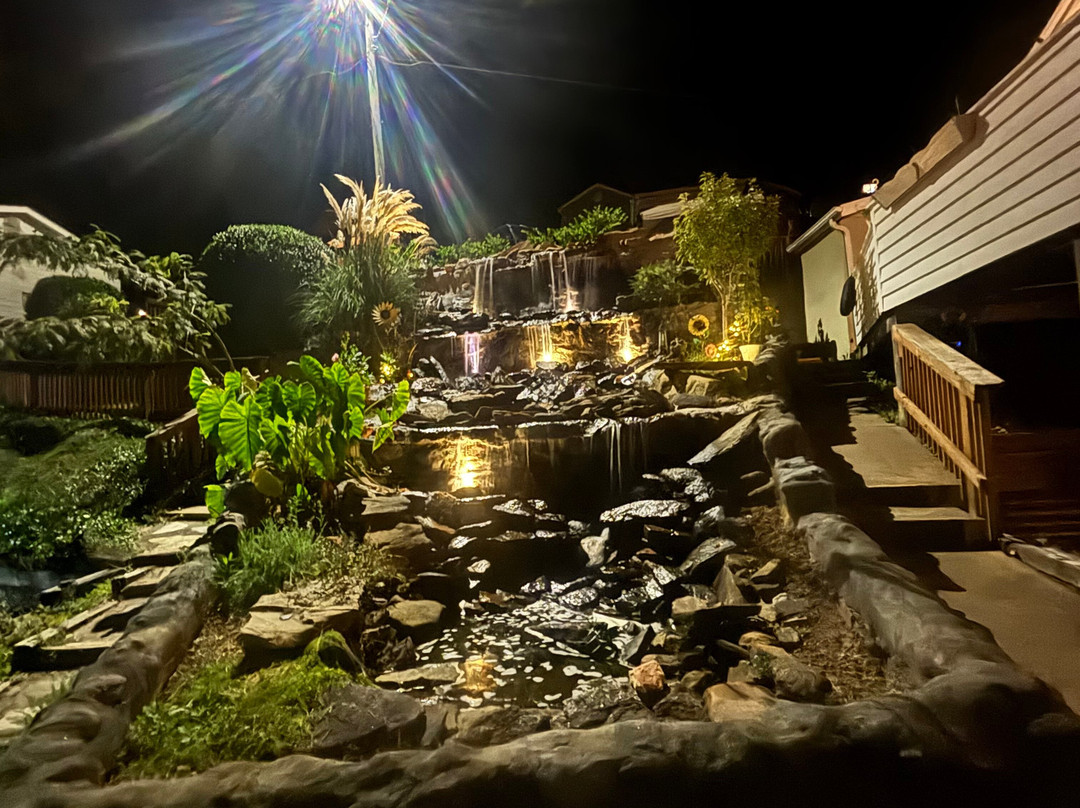 Chimney Rock Inn主图