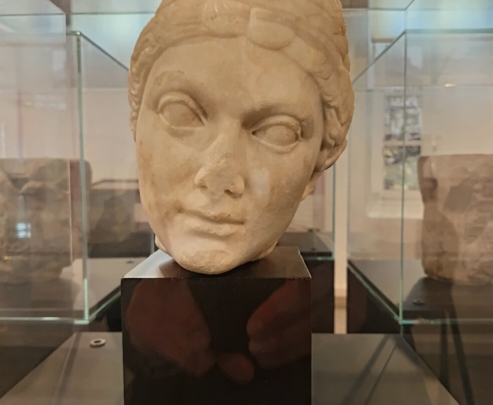 Musée d'art et d'histoire-Orange必去景点