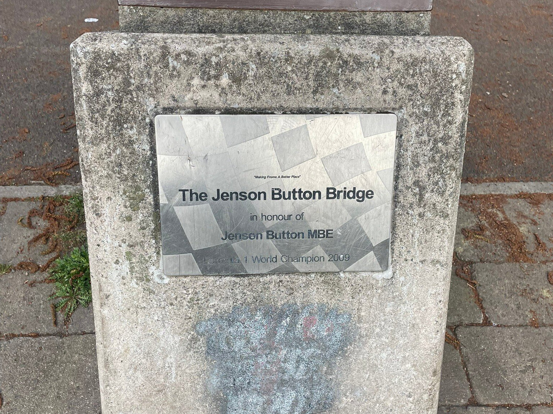 Jenson Button Bridge-弗罗姆必去景点