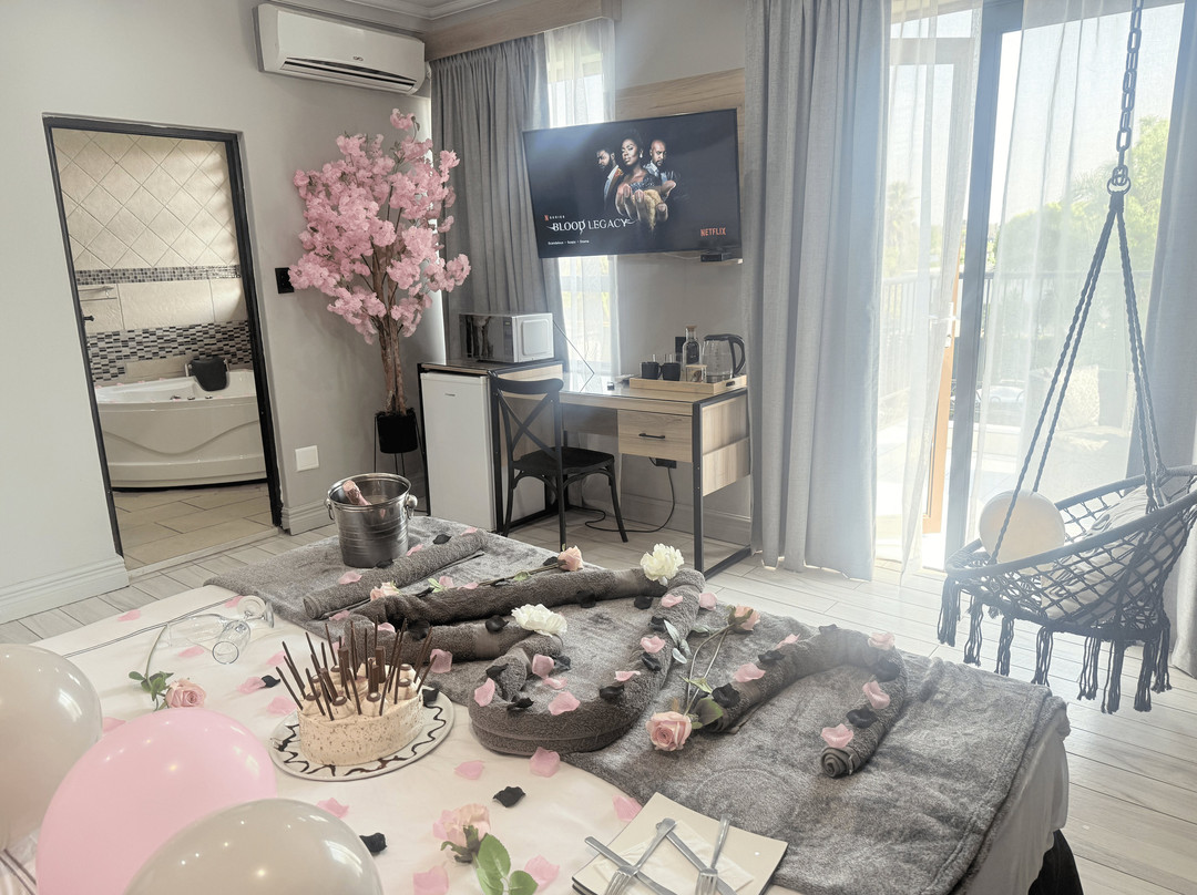 Africa Paradise Or Tambo Boutique Hotel主图