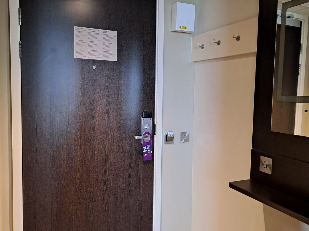 Premier Inn London Heathrow Airport Terminal 4 Hotel主图