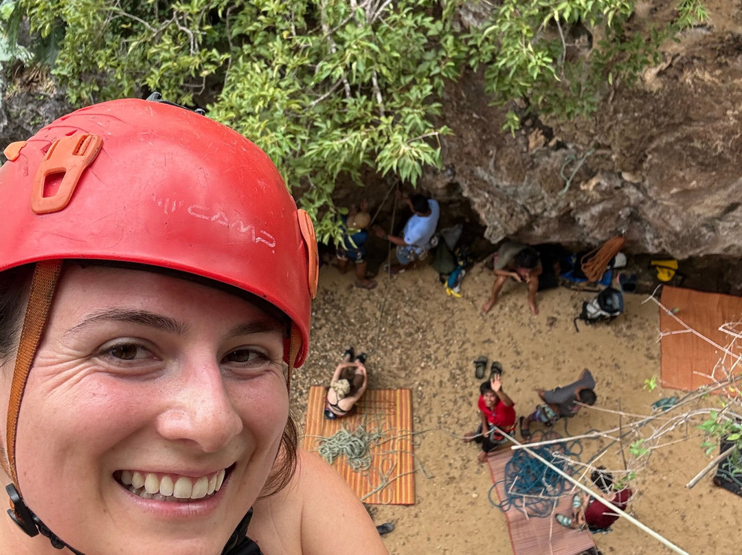 甲米攀岩-莱利海滩必去景点