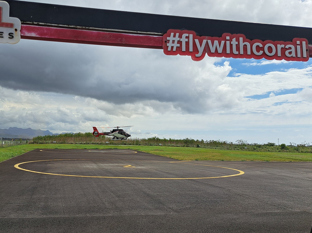 Corail Helicopteres-Triolet必去景点