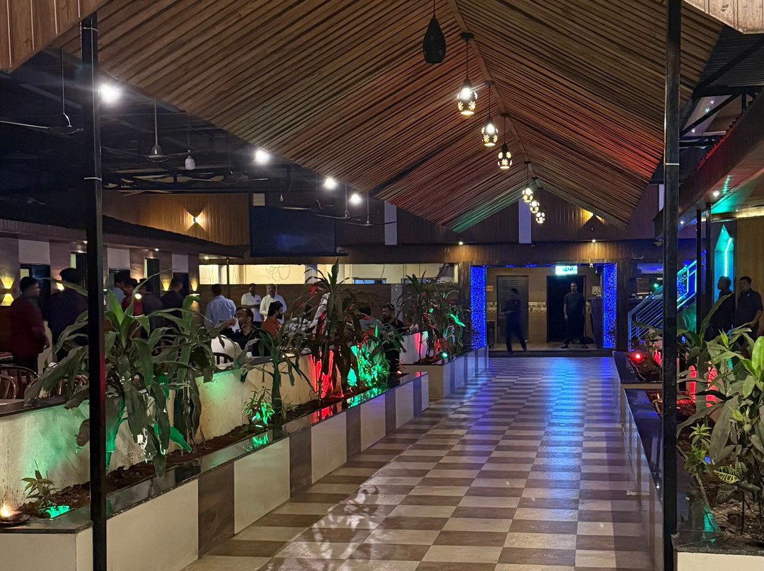 Velvet Treat Family Garden and Bar