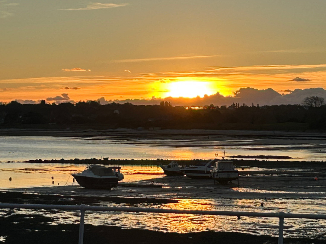 The Moorings Hotel主图