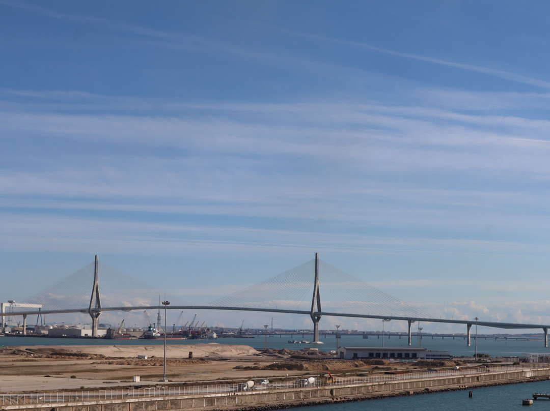 Puente de la Constitución de 1812-加的斯市必去景点