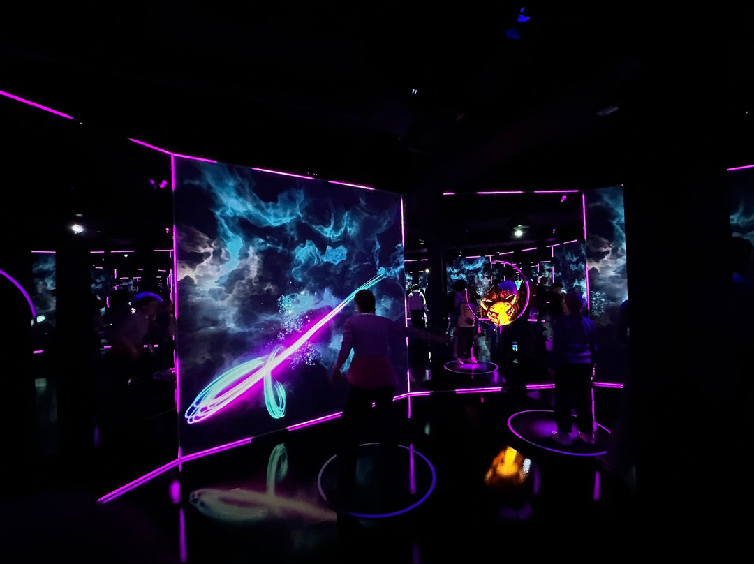 Moir - The Museum Of Infinite Realities-布鲁塞尔必去景点