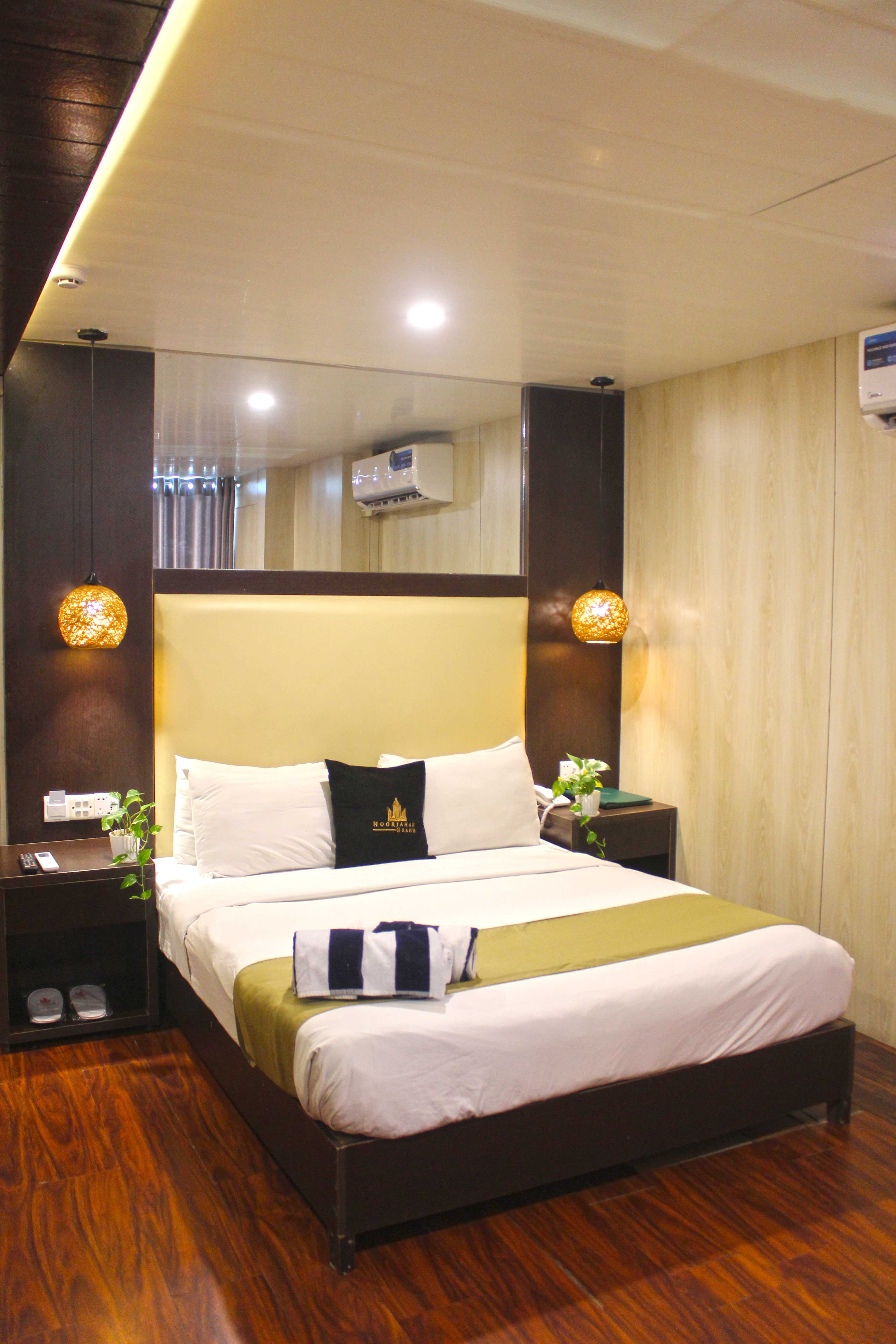 Hotel Noorjahan Grand-浴室