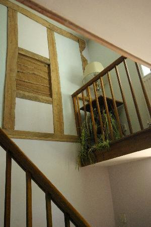 Aginhills Farmhouse主图