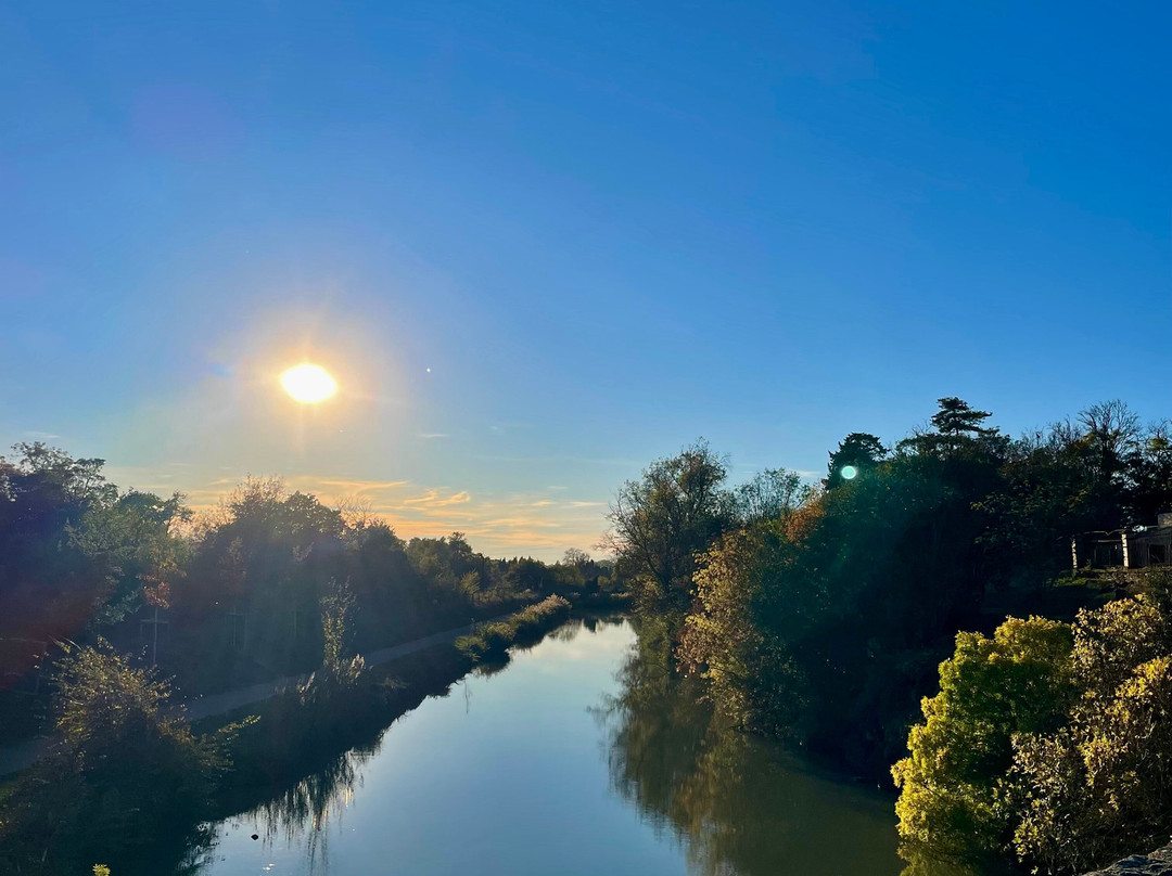 Domaine la Mijane-Villemoustaussou必去景点